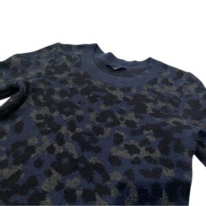 Denver Hayes Women's Navy and Charcoal Patterned Sweater